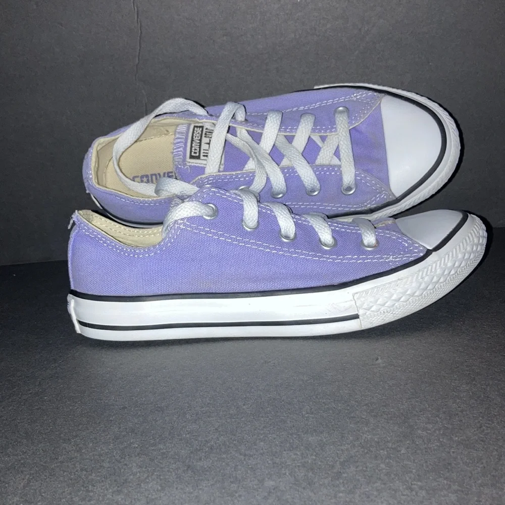 Converse Unisex 70 Ox Lilac Chuck Taylor All Star Low Top Sneakers Youth Size 2 - Picture 2 of 12
